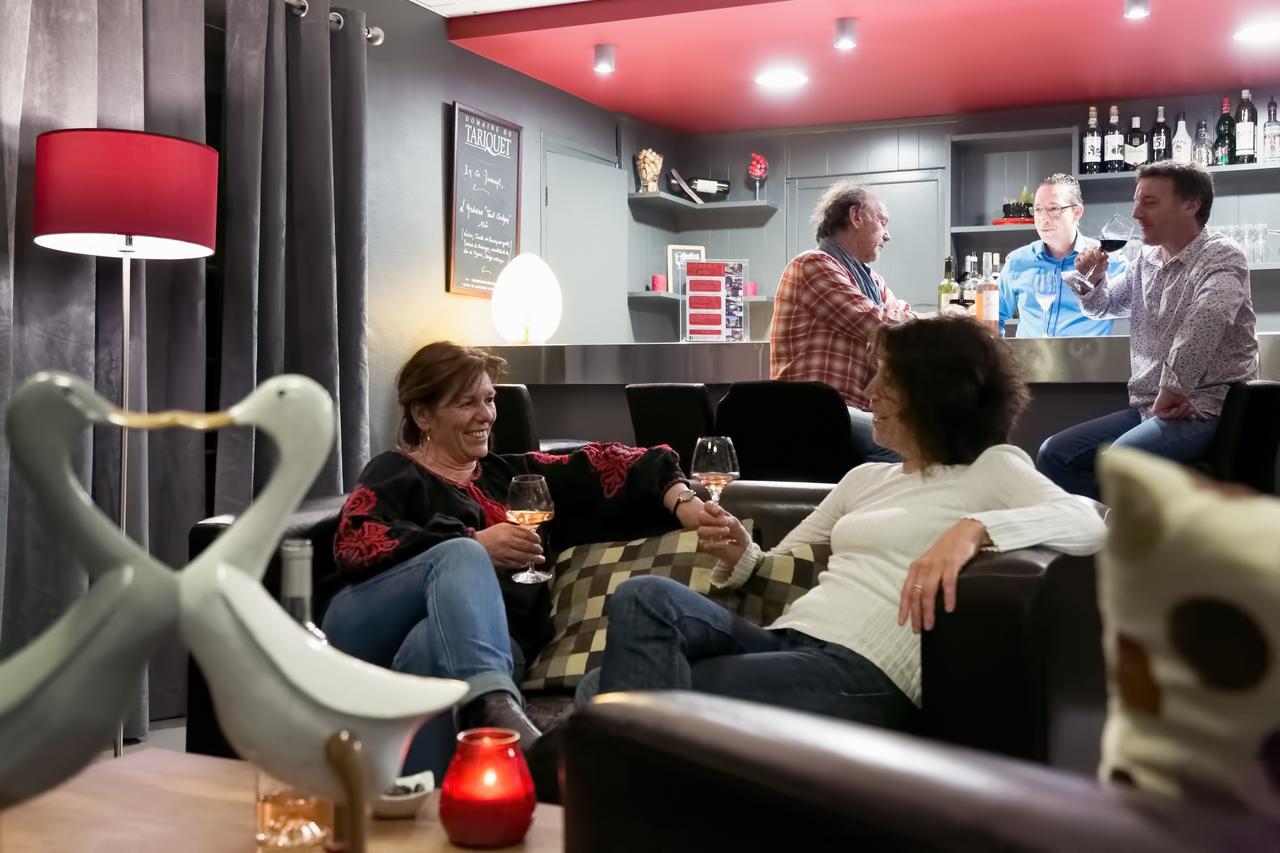 Logis Hotel & Restaurant Le Pardaillan Gondrin Eksteriør bilde