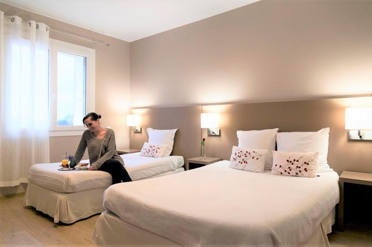 Logis Hotel & Restaurant Le Pardaillan Gondrin Eksteriør bilde